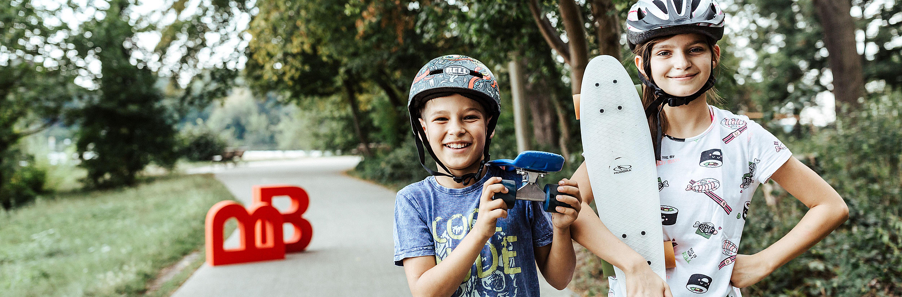 Bonusprogramm für Kinder IKK BB Sportliche Kinder mit Skateboard
