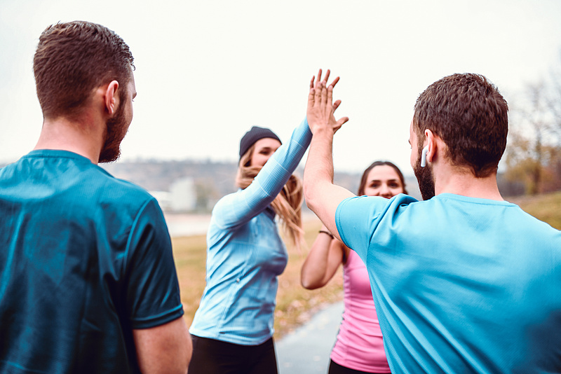 Gruppe beim Sport machen 